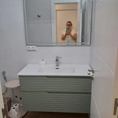 Piso A 100mde La Playa Apartment